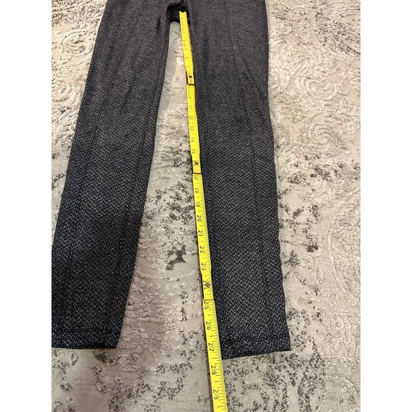 Athleta Metro Leggings Gray Criss Cross Pattern Sz. Small - Picture 7 of 9